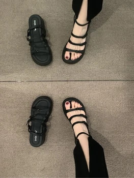 2023 нови летни дамски сандали; модерен дизайнерски сандали с дебела подметка; градинска и плажна обувки за студентки; чехли за баня в римски стил ретро