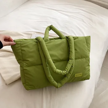 Модни Големи чанти с подплата, дизайнерски ватиран дамски чанти през рамо, луксозна найлон naka памучен чанта през рамо, зимна портфейл 2023