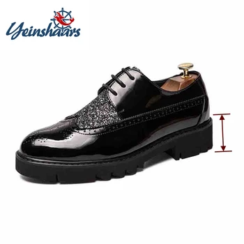 Мъжки черни ежедневни обувки-oxfords от лачена кожа с перфорации тип 