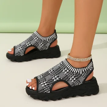 Размерът на Дамски обувки Лято 2023 Удобни ежедневни спортни сандали, Дамски плажни сандали на танкетке Дамски сандали на платформа римски сандали